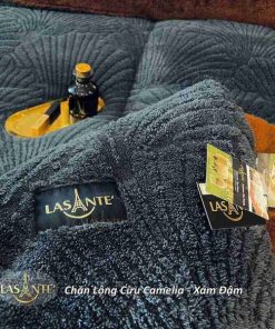 Chăn lông cừu Camelia phong cách đẳng cấp cho mùa Đông 16 Chăn lông cừu Camelia Xám đậm 1