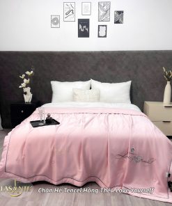 Chăn hè Tencel - Love Yourself 3 Chăn hè Tencel thêu Love Yourself Hồng - Lasante