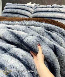 Chăn lông cáo Celine Xám Đá - chăn đông 3 lớp cao cấp kích thước 2m x 2m3 2 Chăn lông cáo Celine - Lasante